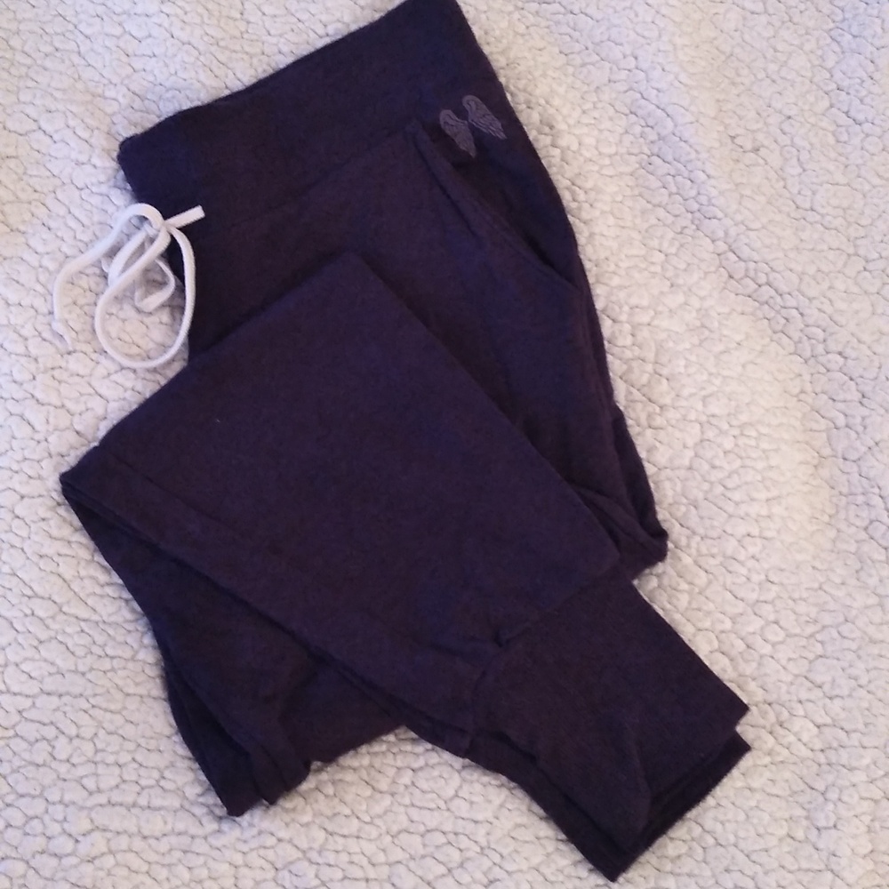 VICTORIA SECRET "WING" JOGGER'S SZ. SMALL